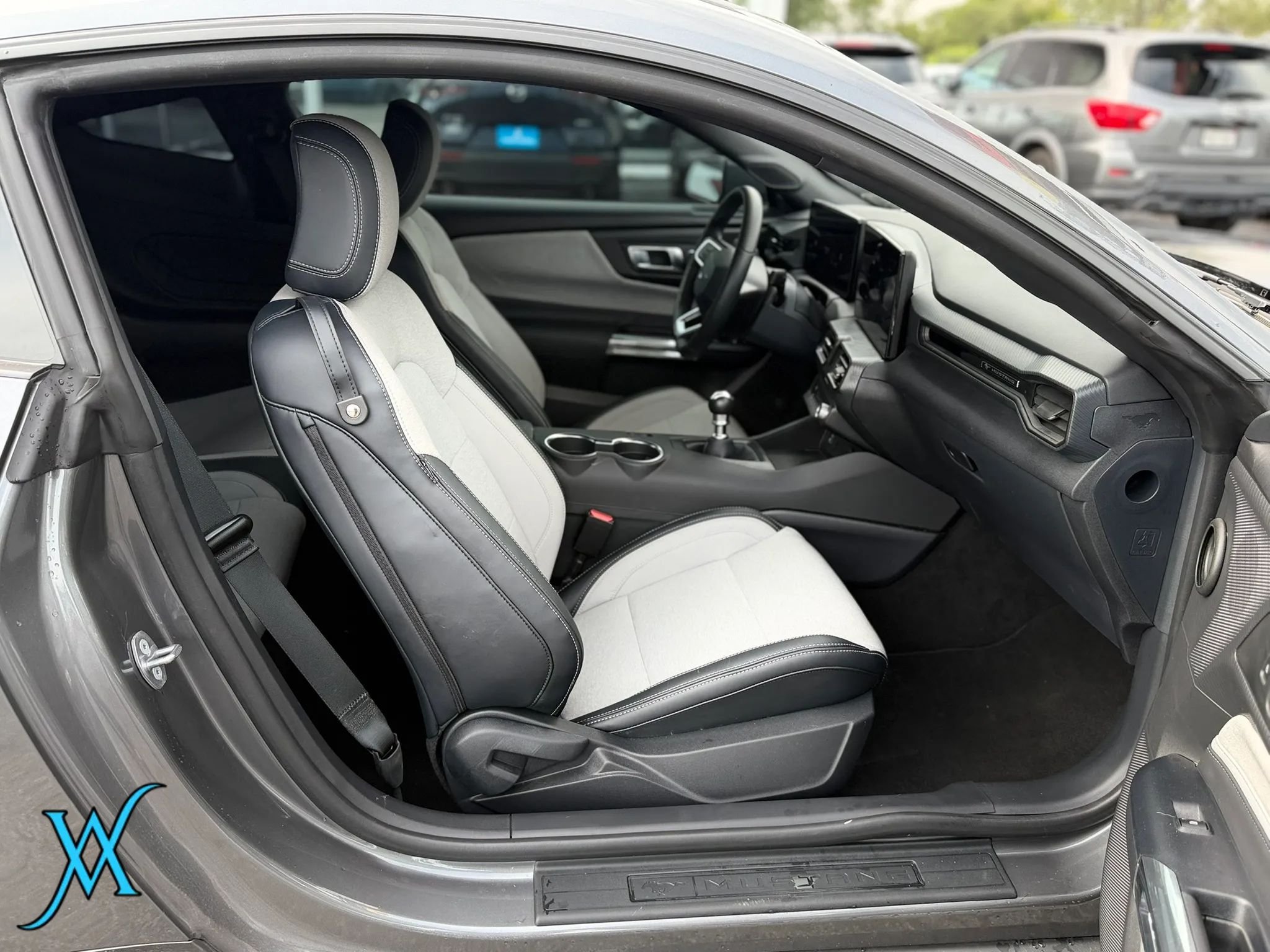 Used 2025 Ford Mustang GT RWD image 16