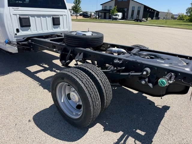 New 2026 RAM 5500 Tradesman w/ Chrome Appearance Group AWD/4WD image 19