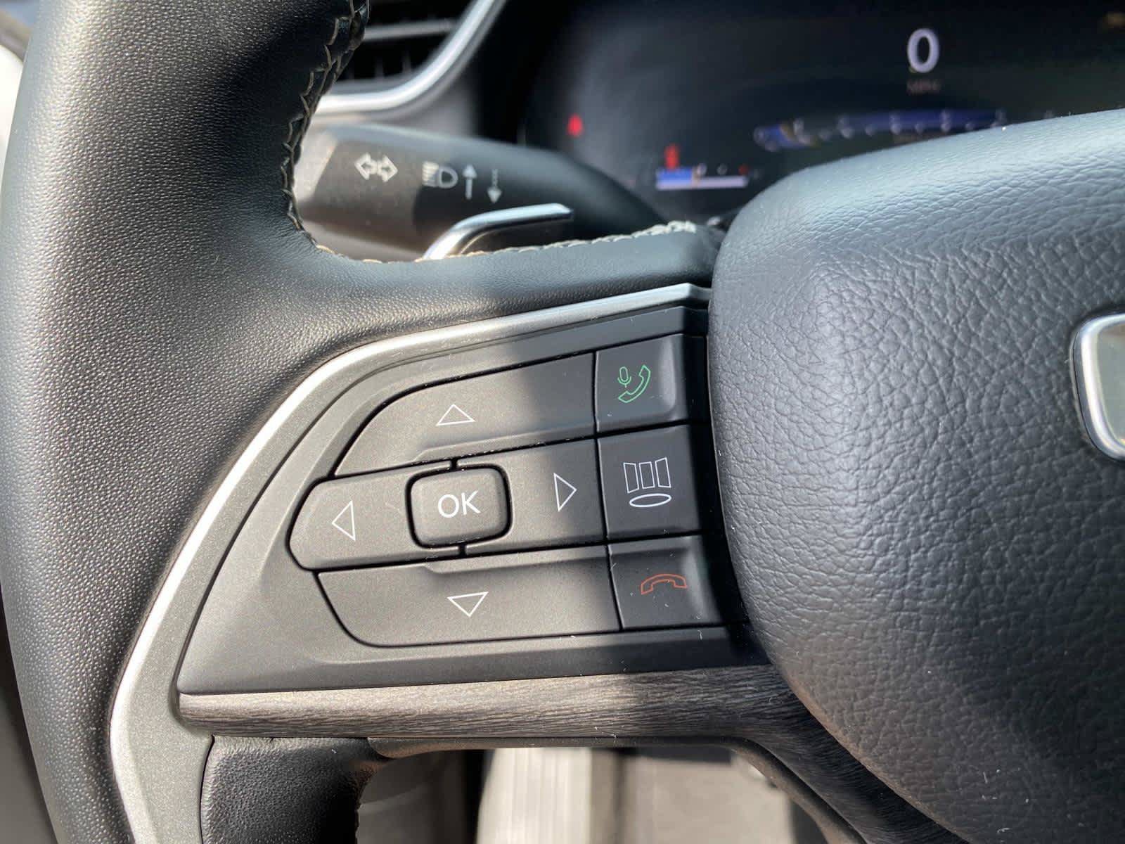 Used 2022 Jeep Grand Cherokee Limited AWD/4WD image 19