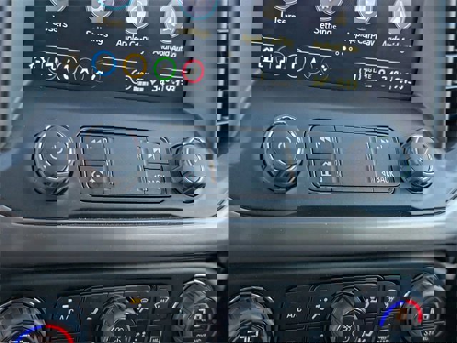 Used 2023 GMC Acadia AT4 w/ Technology Package image 14