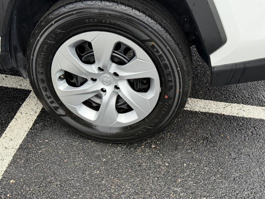 Certified 2024 Toyota RAV4 LE image 10