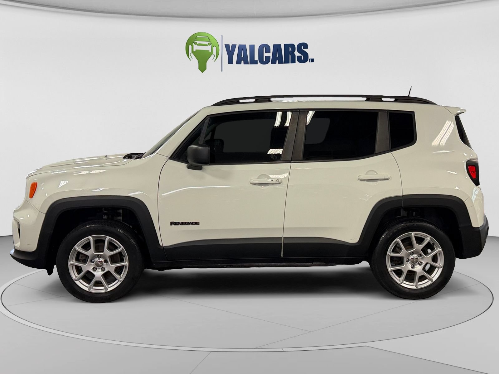 Used 2019 Jeep Renegade Sport w/ Sport Appearance Group AWD/4WD image 2