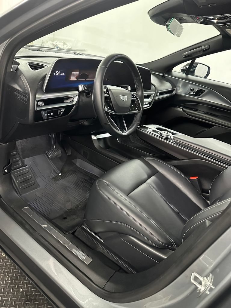 Used 2024 Cadillac Lyriq Tech w/ Driver Assist Package AWD/4WD image 10