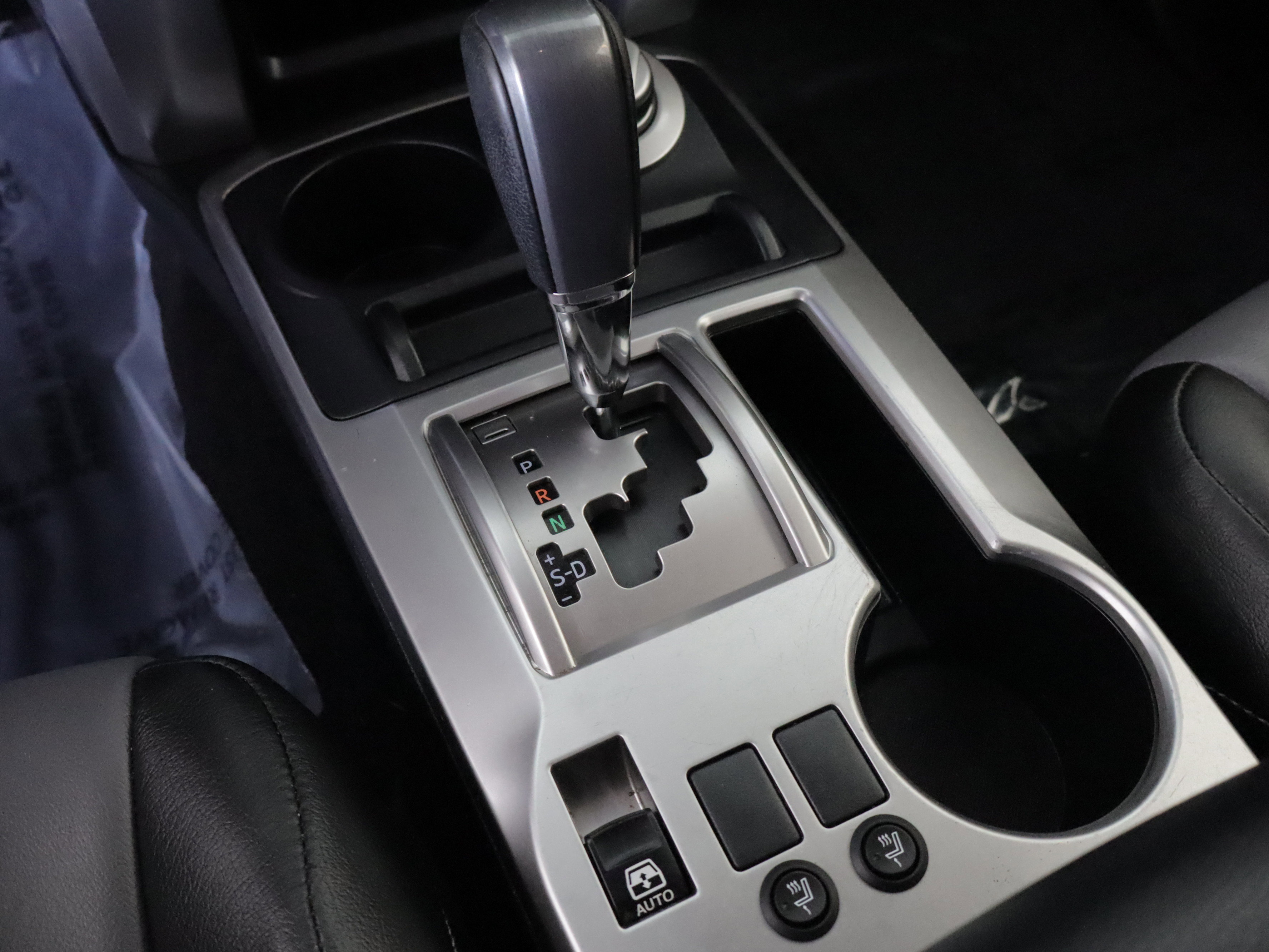 Used 2014 Toyota 4Runner SR5 image 18