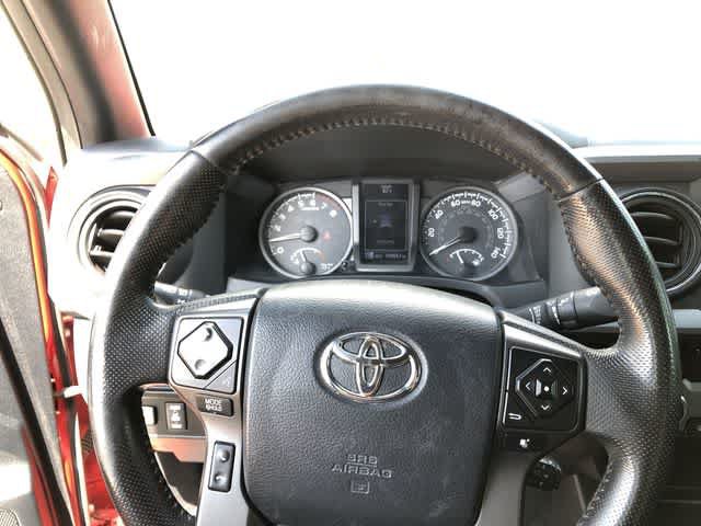 Used 2016 Toyota Tacoma TRD Sport w/ Exterior Package AWD/4WD image 27