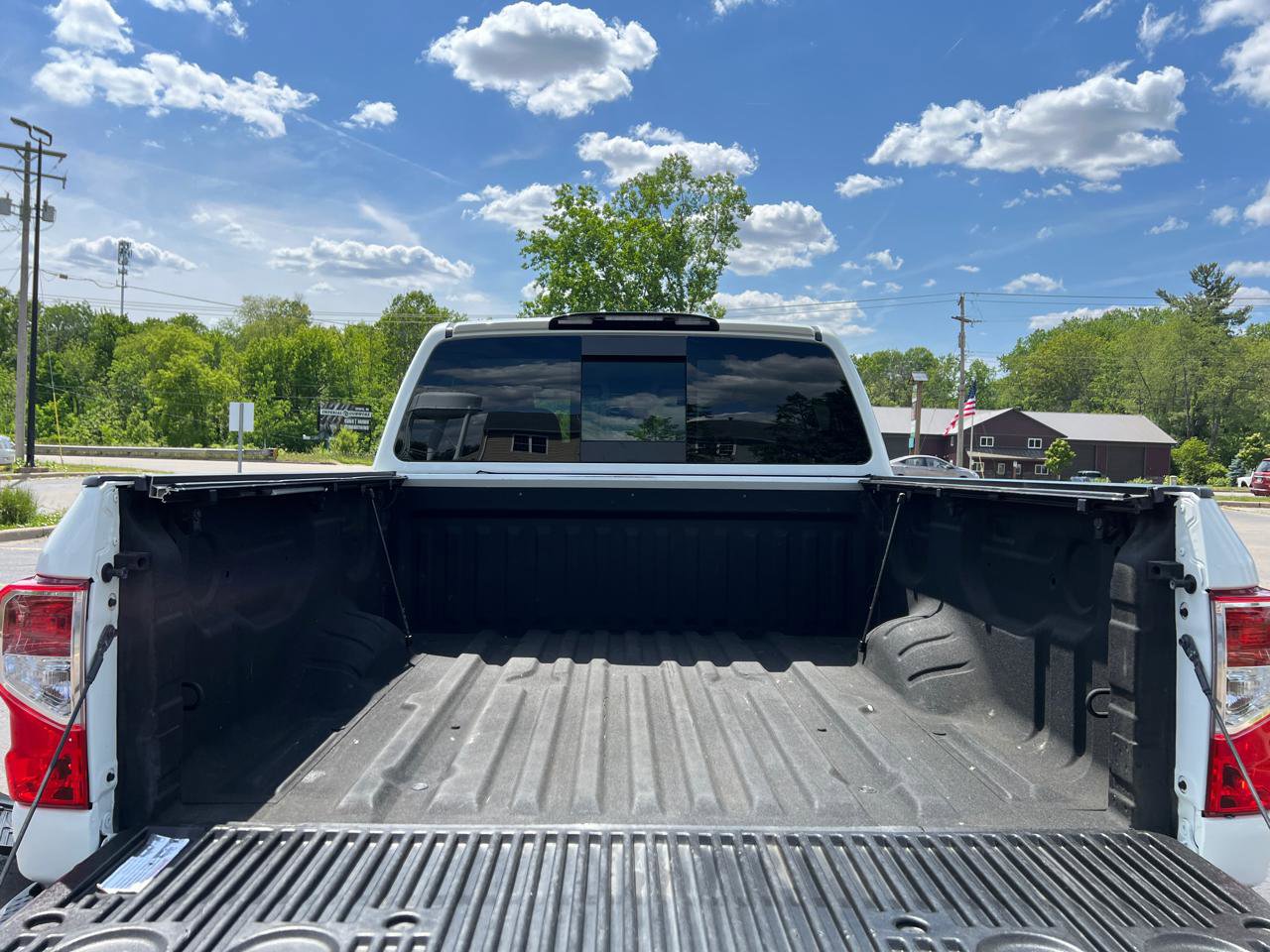 Used 2018 Nissan Titan S w/ S Utility Package AWD/4WD image 35