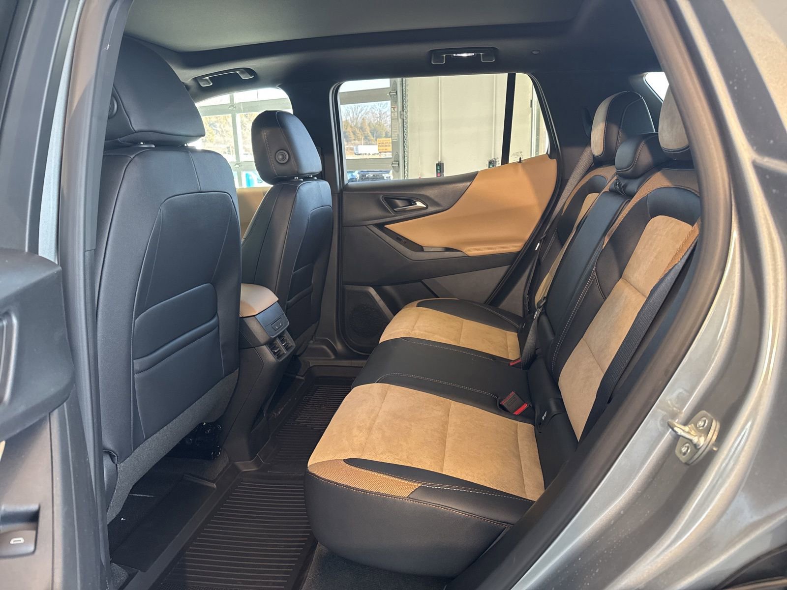 New 2026 Chevrolet Equinox ACTIV w/ Convenience Package III image 13