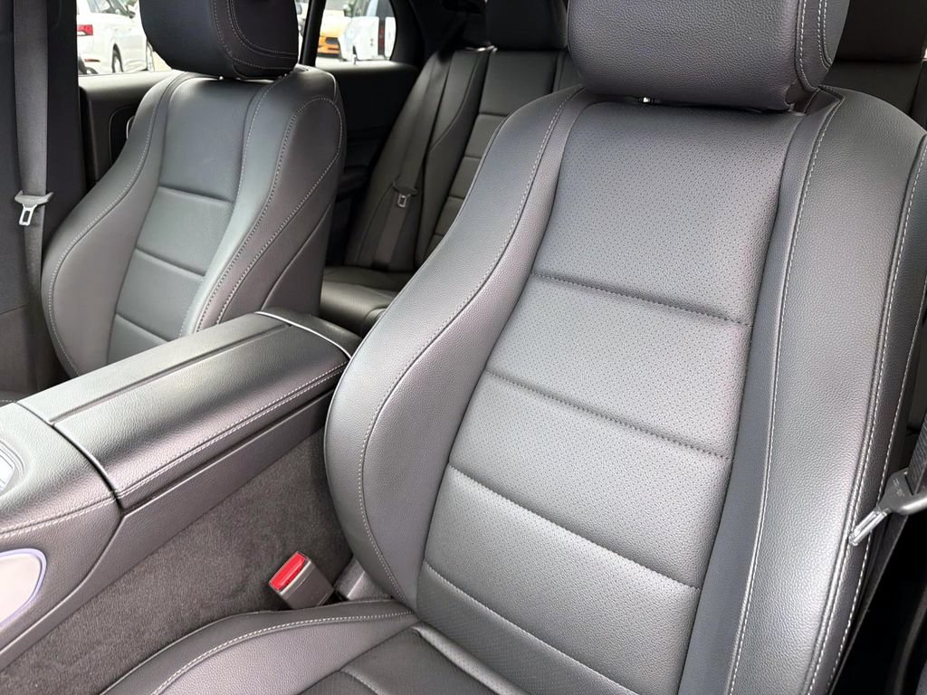 Used 2025 Mercedes-Benz GLE 450 4MATIC w/ Winter Package image 20