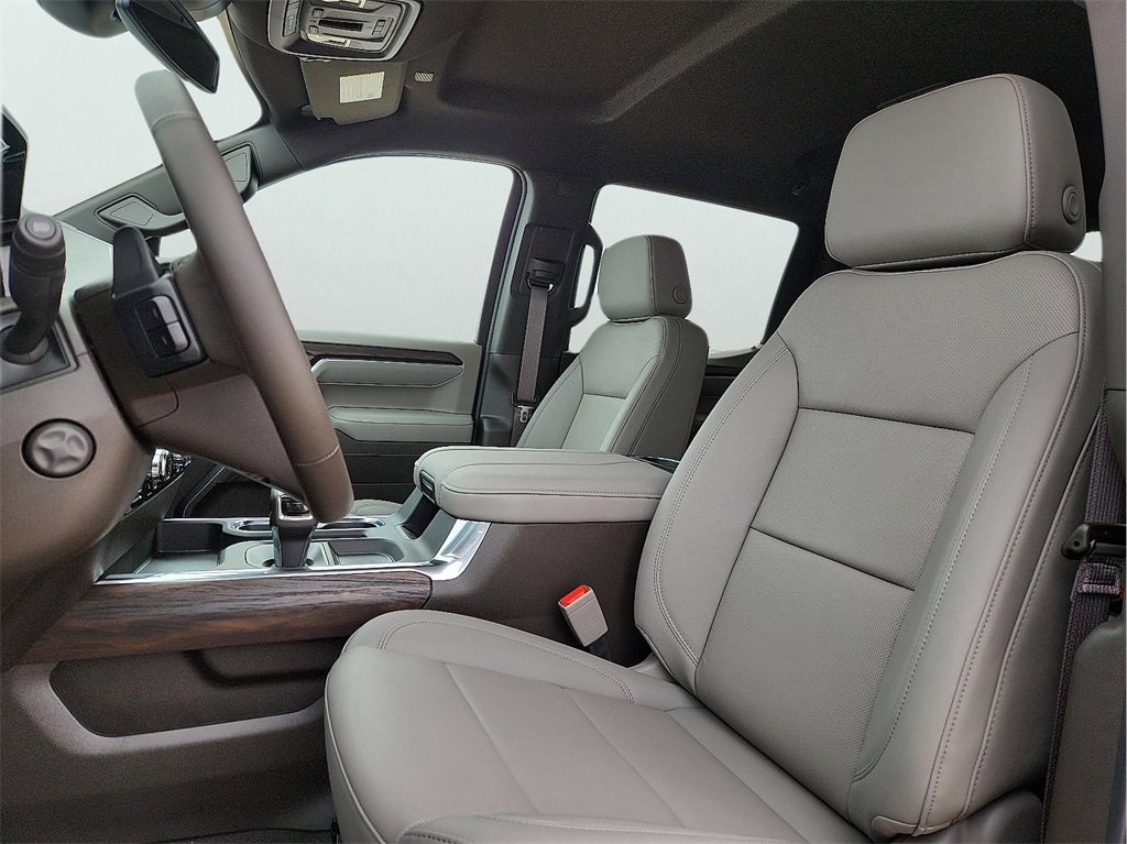 New 2025 GMC Sierra 1500 SLT image 16