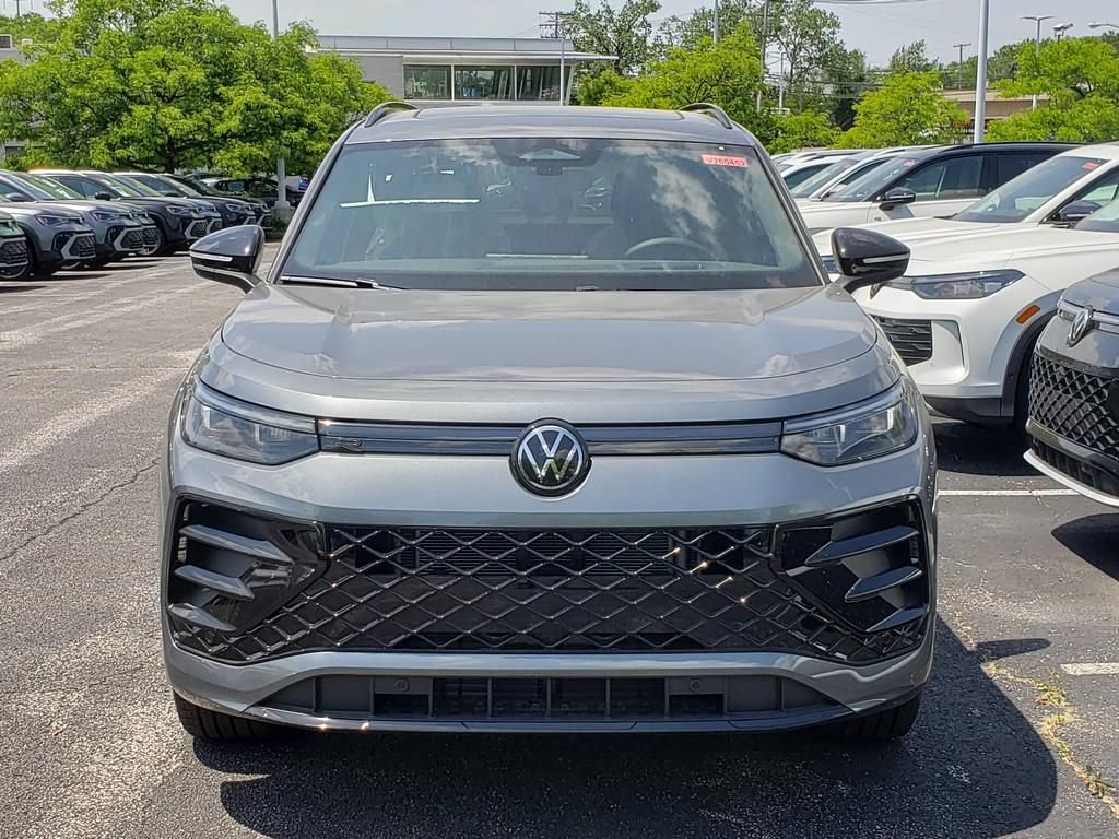 New 2026 Volkswagen Tiguan SE R-Line AWD/4WD image 5