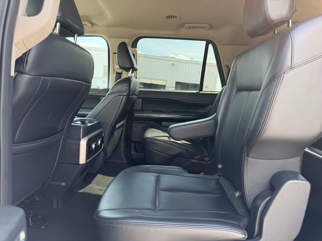 Used 2024 Ford Expedition Max XLT image 16
