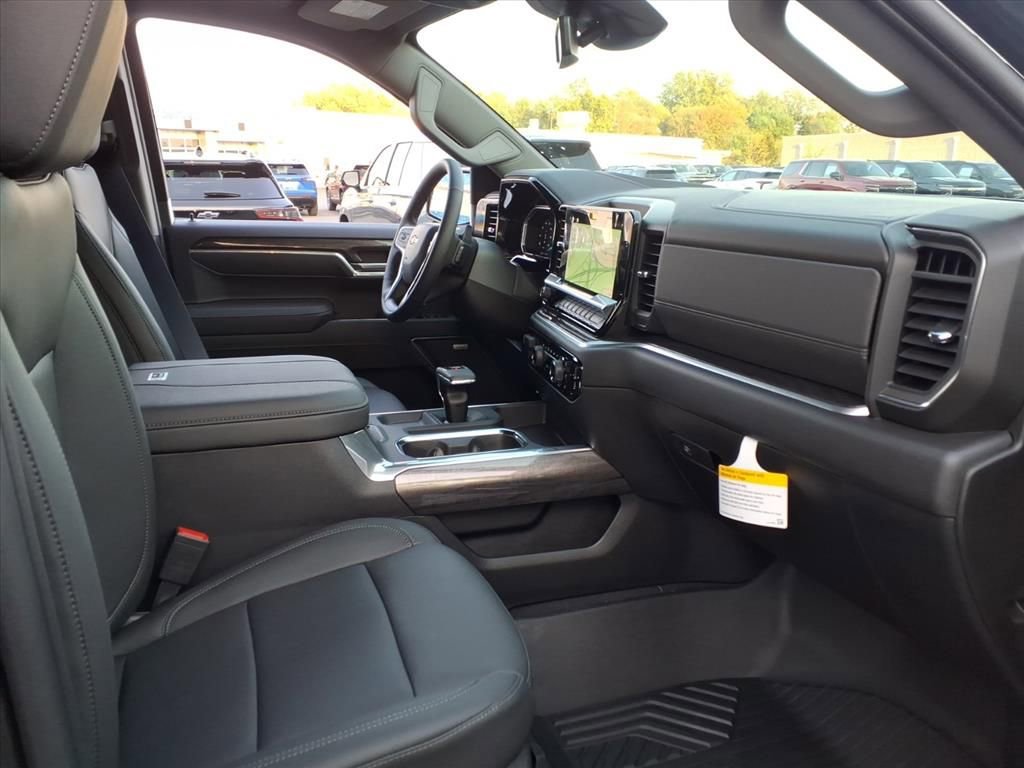 New 2026 Chevrolet Silverado 1500 LTZ w/ LTZ Premium Package image 18