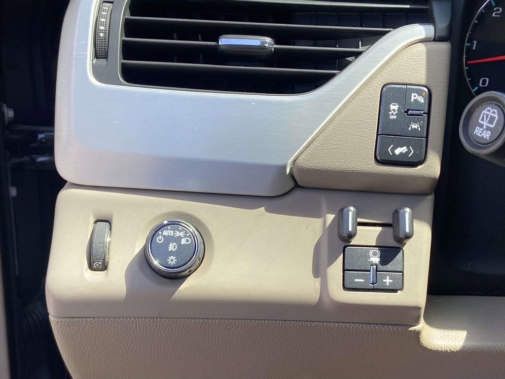 Used 2020 GMC Yukon SLT w/ Open Road Package RWD image 34