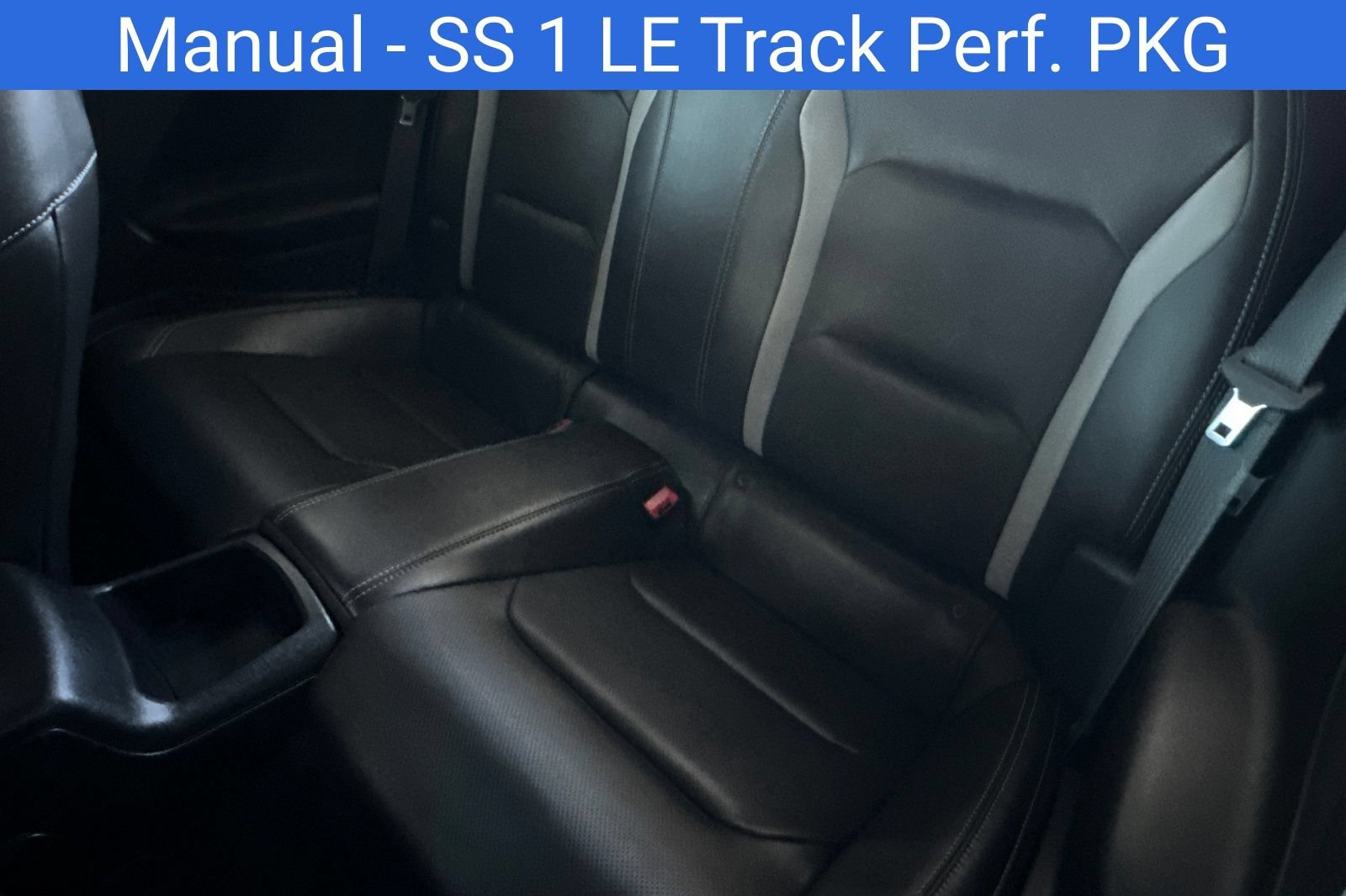 Used 2018 Chevrolet Camaro SS RWD image 14