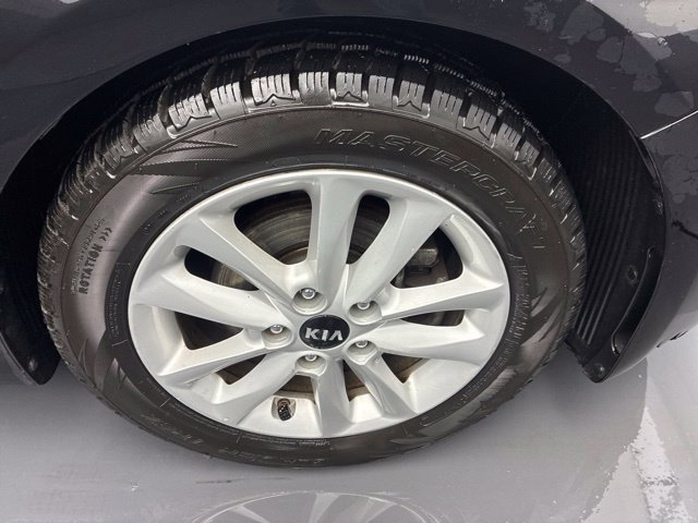 Used 2017 Kia Forte S FWD image 20