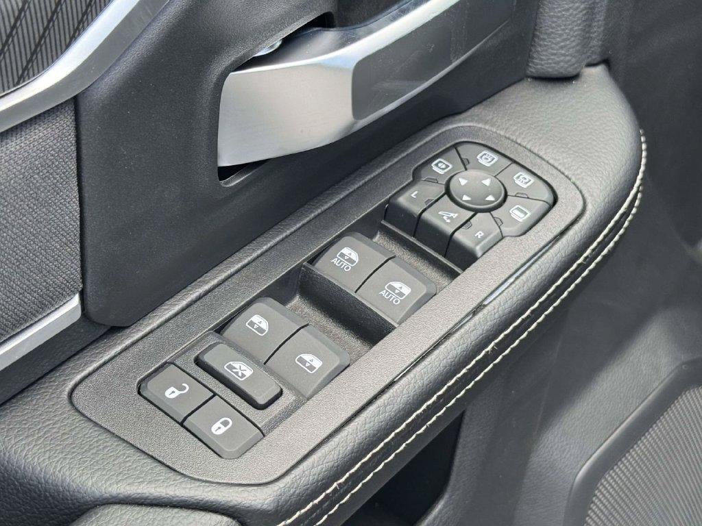New 2026 RAM 2500 Big Horn AWD/4WD image 26