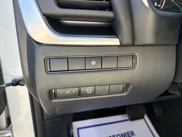 Used 2023 Nissan Rogue SV AWD/4WD image 24