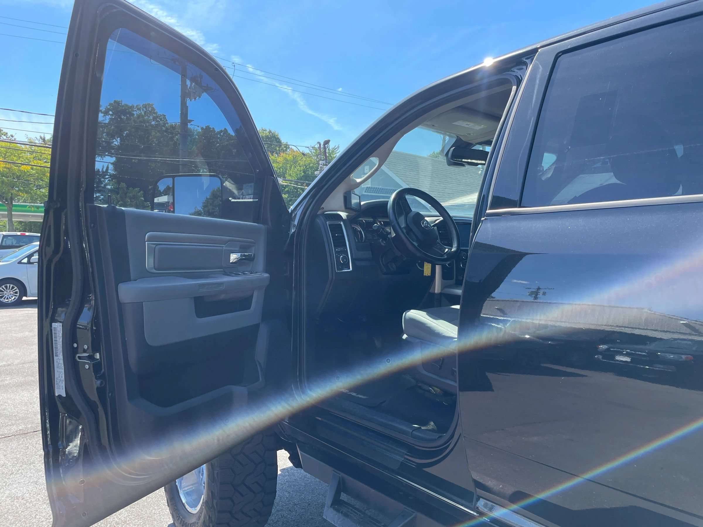 Used 2015 RAM 2500 Big Horn AWD/4WD image 9
