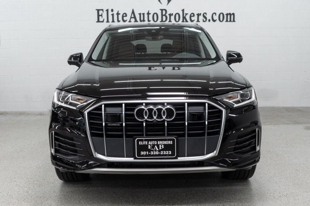 Used 2023 Audi Q7 2.0T Premium w/ Convenience Package AWD/4WD image 3