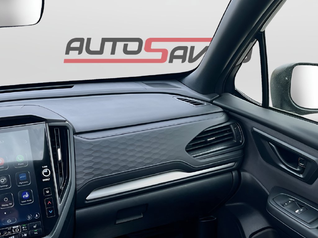 Used 2025 Subaru Forester Premium AWD/4WD image 23