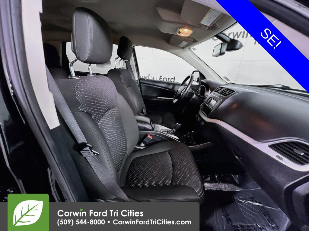 Used 2019 Dodge Journey SE w/ Premium Group FWD image 17