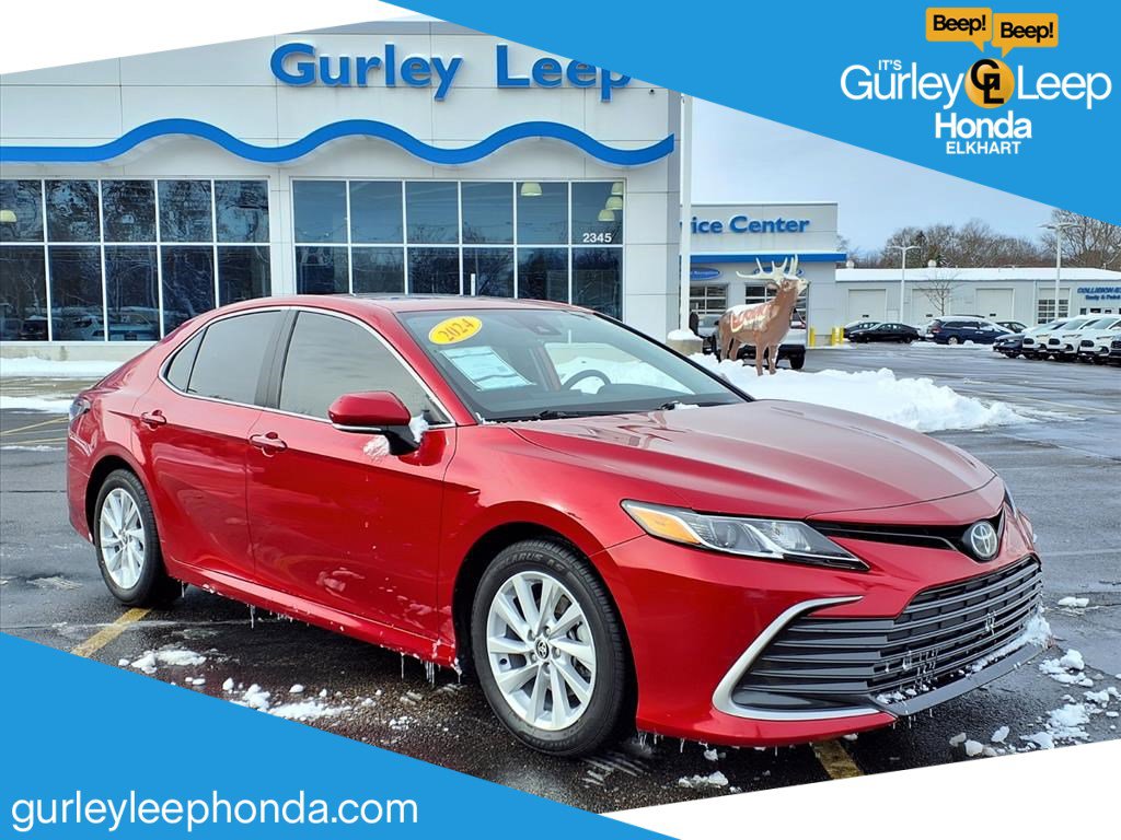 Used 2024 Toyota Camry LE image 1