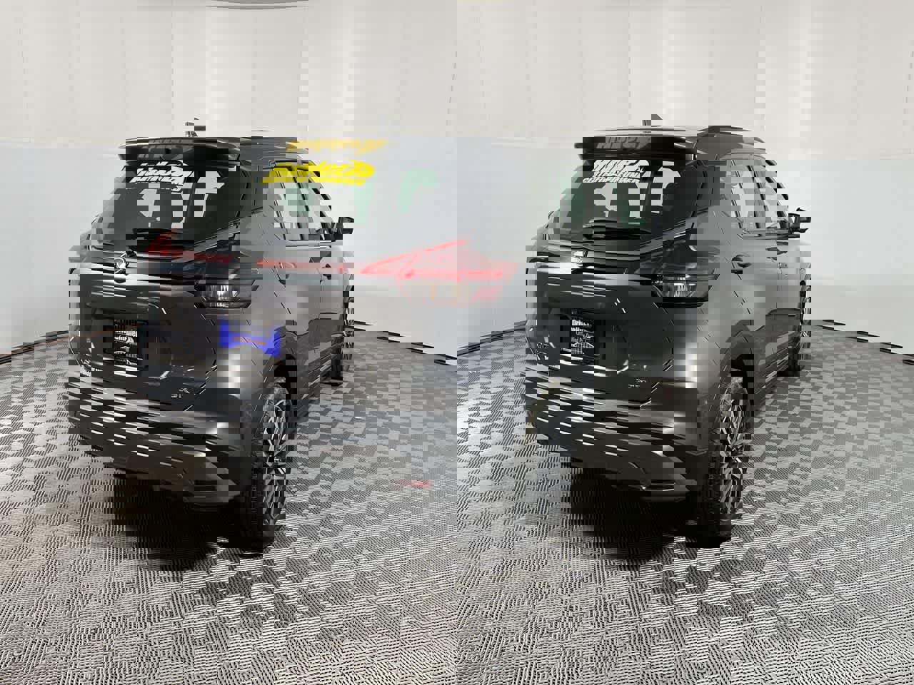 Used 2024 Nissan Kicks SR image 8