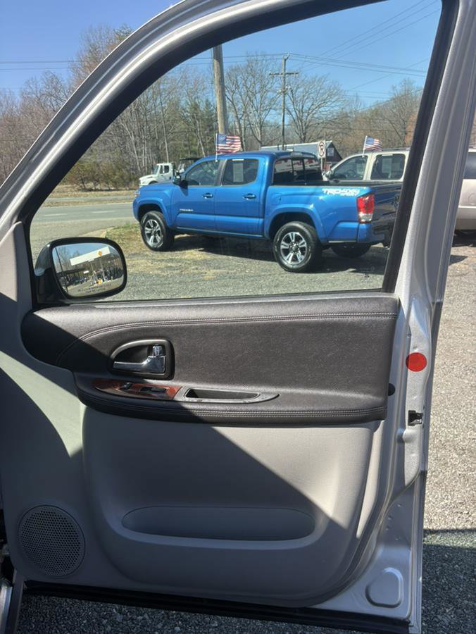 Used 2008 Chevrolet Uplander LS w/ Climate Package image 21