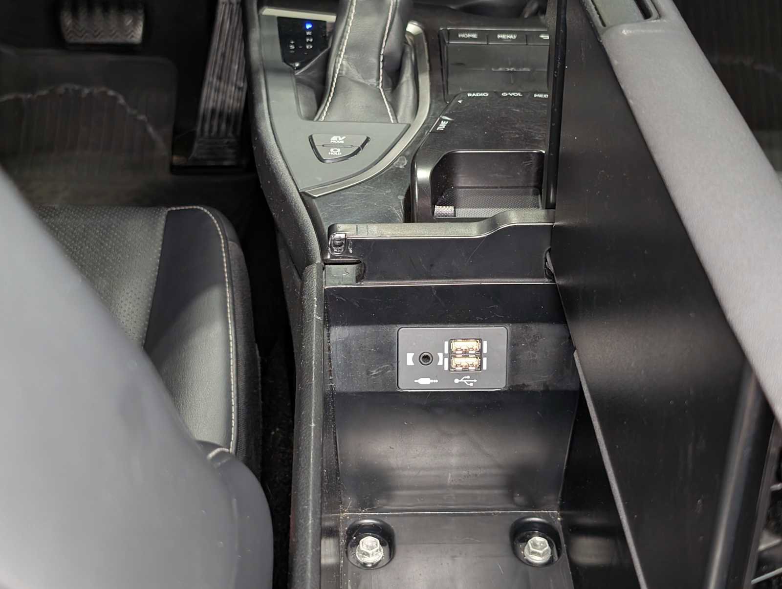 Used 2020 Lexus UX 250h w/ Premium Package image 21