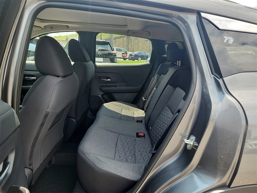 New 2025 Nissan Kicks SV w/ SV Premium Package image 5