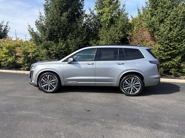 Certified 2024 Cadillac XT6 Sport w/ Technology Package image 2
