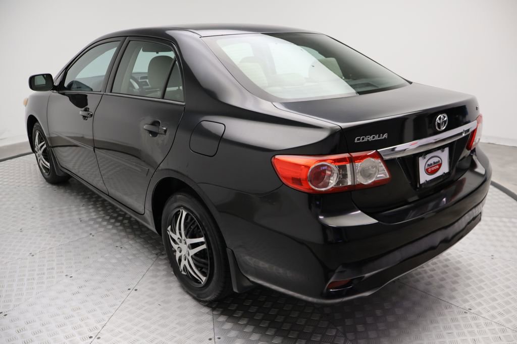 Used 2012 Toyota Corolla LE image 11