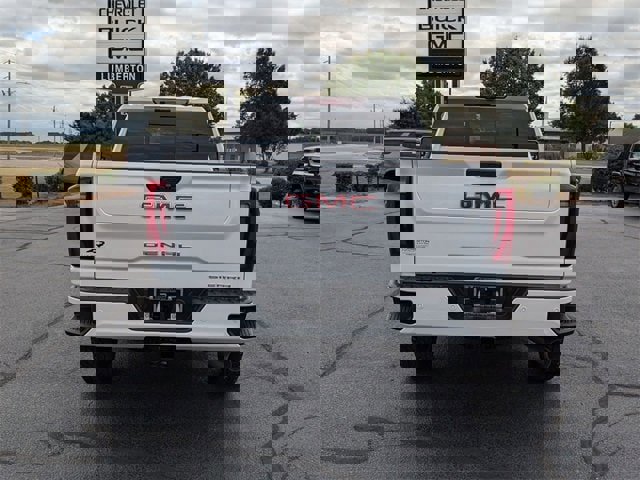 New 2026 GMC Sierra 2500 Denali w/ Denali Reserve Package image 4