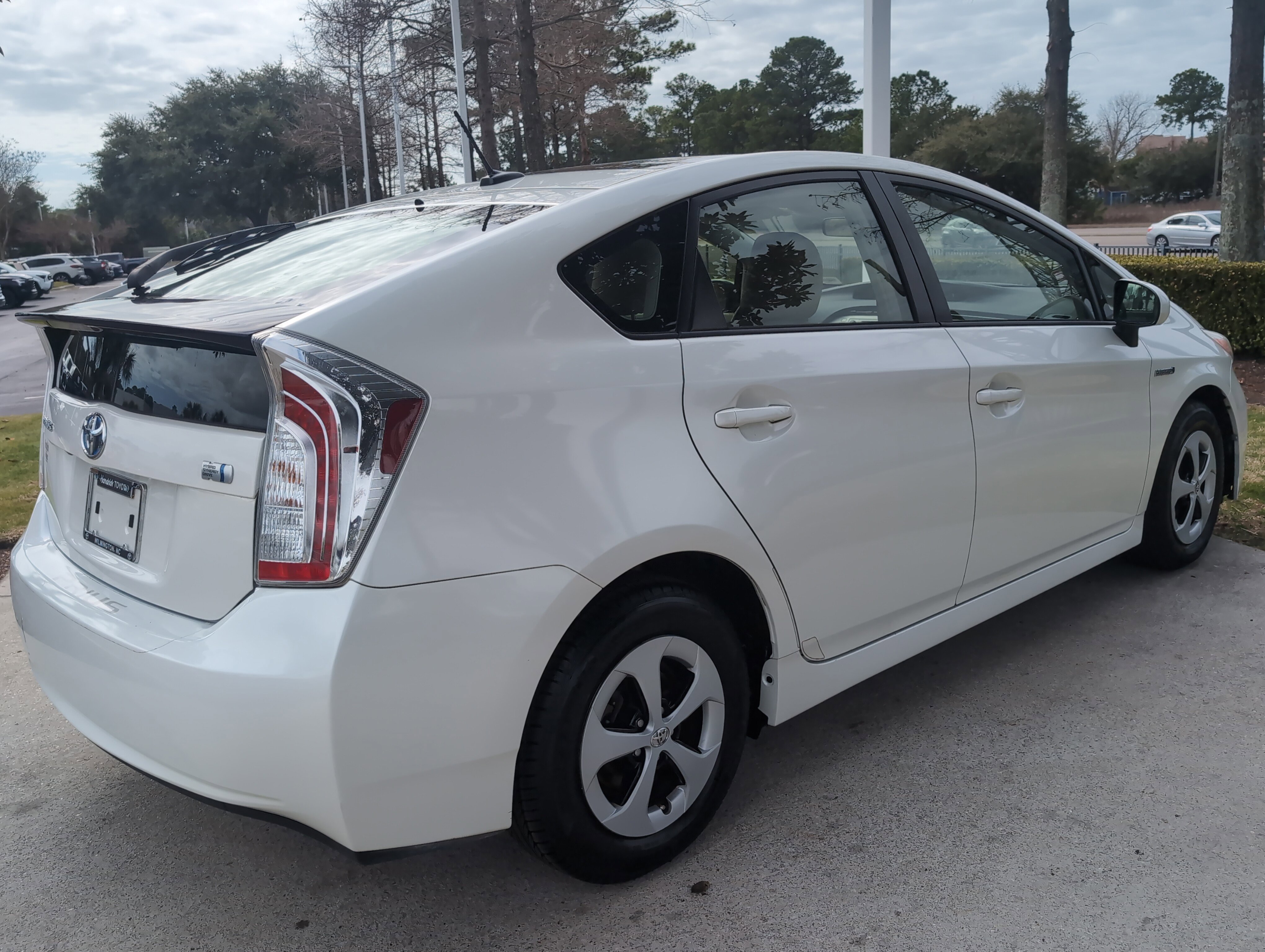 Used 2014 Toyota Prius Three w/ Solar Roof Package image 10