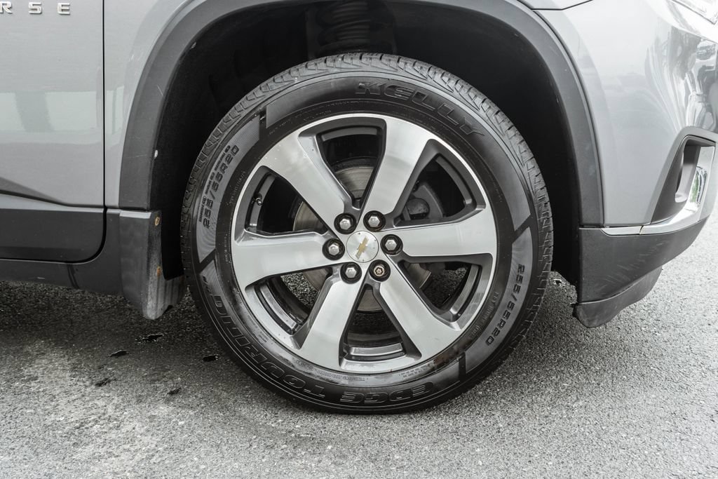 Used 2018 Chevrolet Traverse LT AWD/4WD image 5