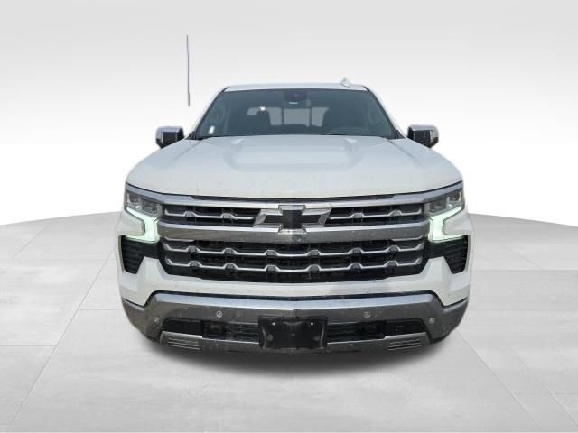 Used 2024 Chevrolet Silverado 1500 LTZ w/ LTZ Premium Package image 3