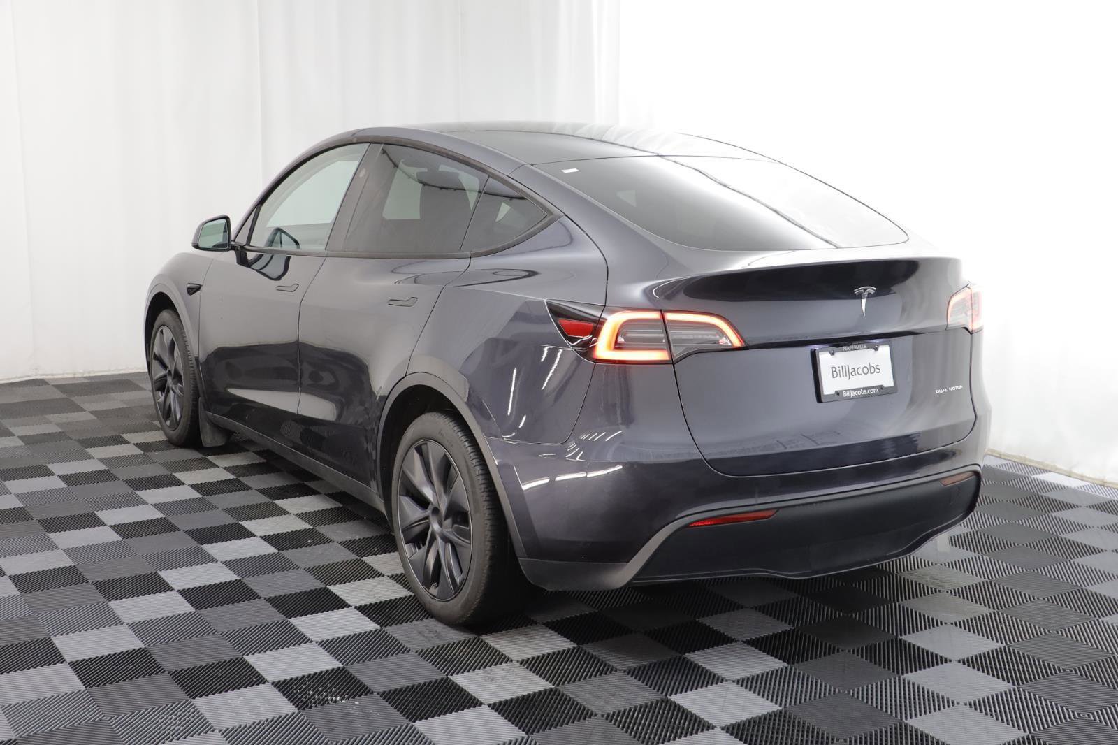 Used 2024 Tesla Model Y Long Range image 16