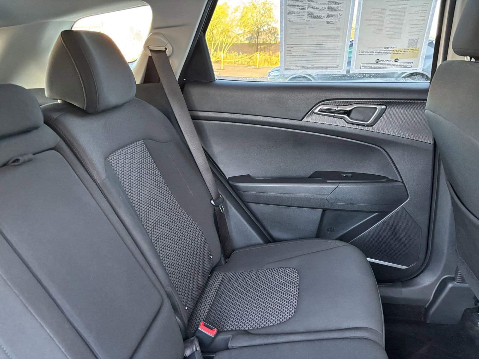Used 2025 Kia Sportage LX FWD image 36