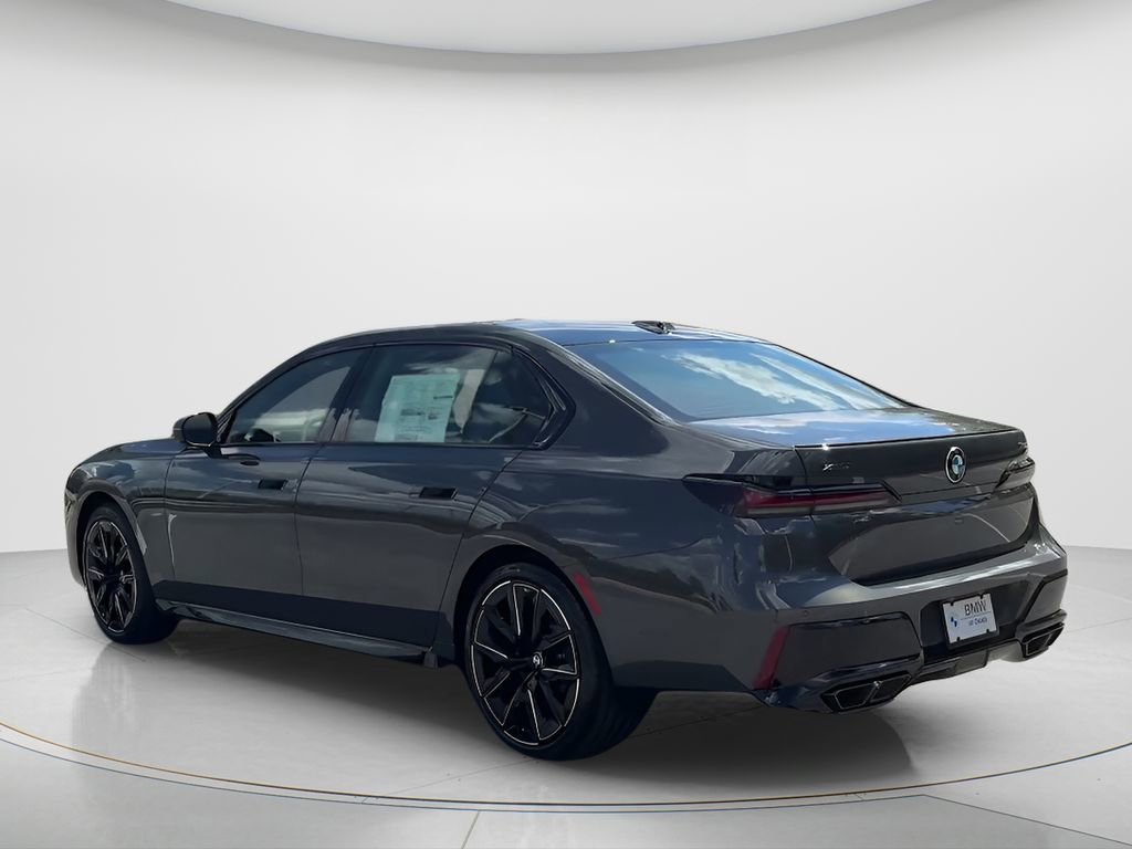 New 2026 BMW 760i xDrive image 3