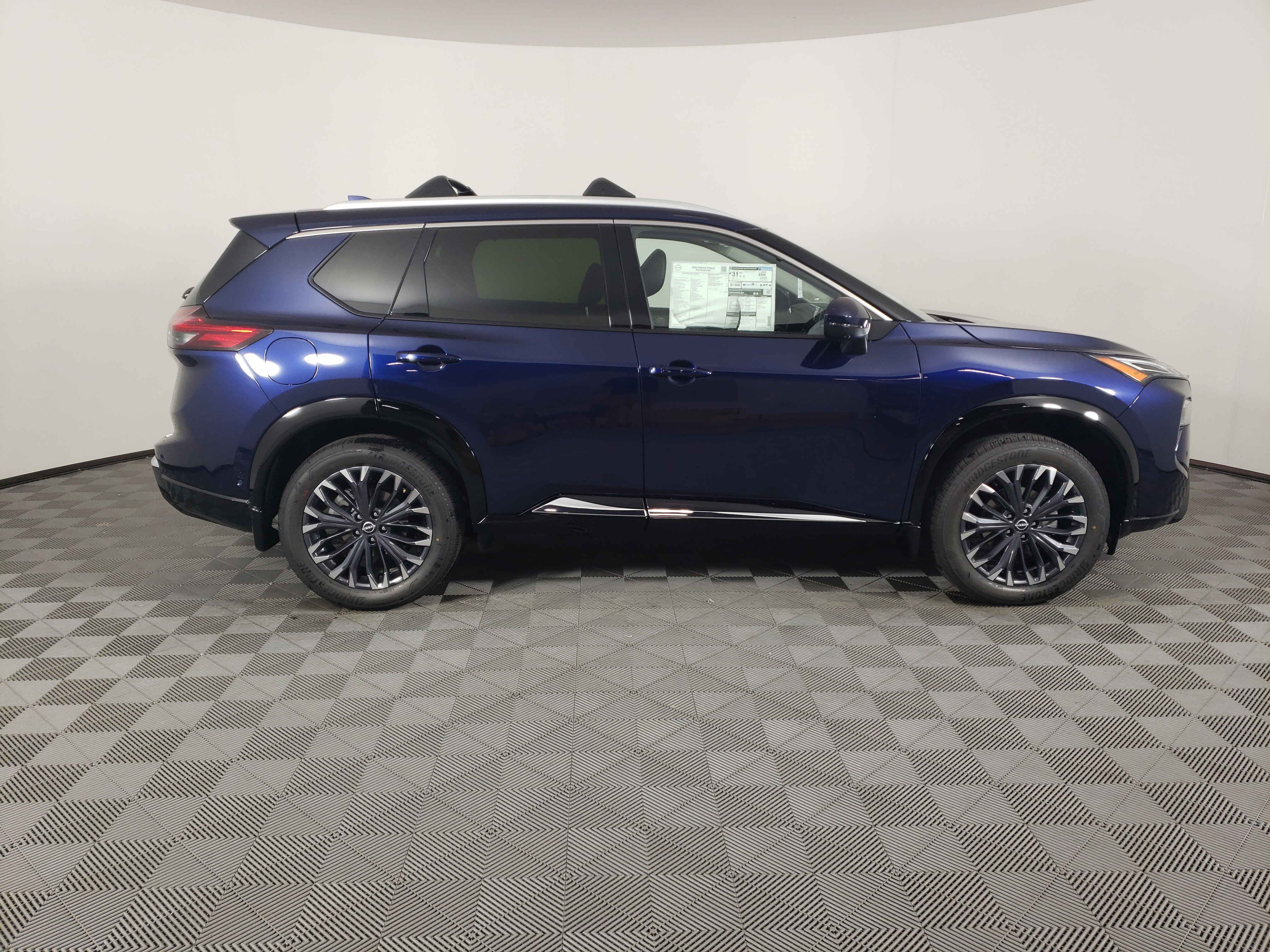 New 2026 Nissan Rogue Platinum image 5