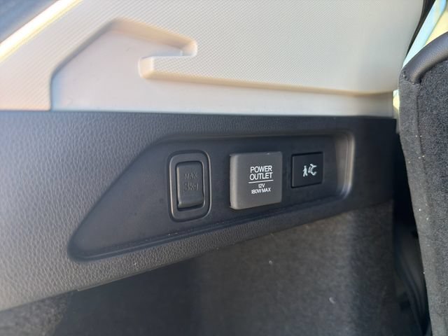 Used 2025 Acura MDX SH-AWD w/ Technology Package image 40