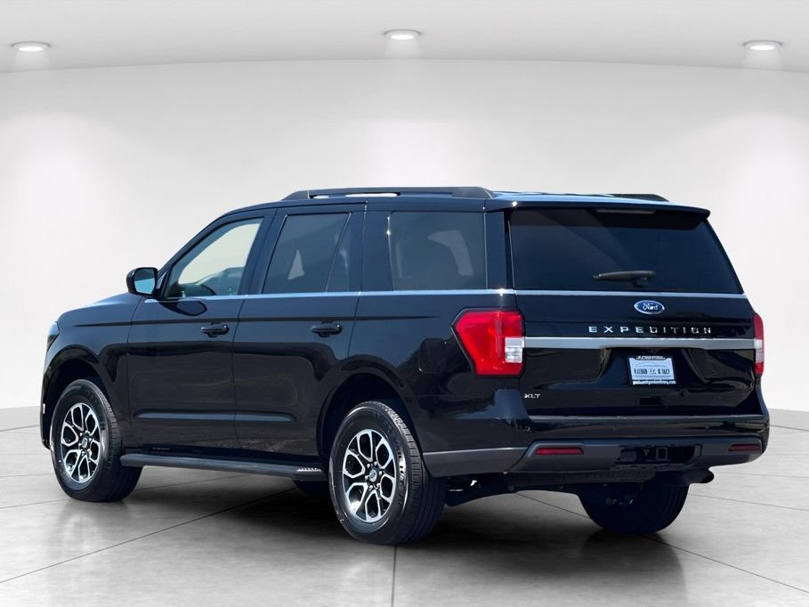 Used 2024 Ford Expedition XLT AWD/4WD image 6
