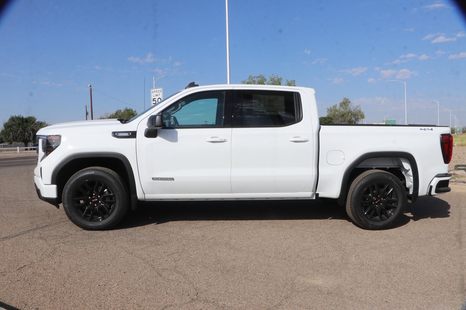 New 2026 GMC Sierra 1500 Elevation AWD/4WD image 4