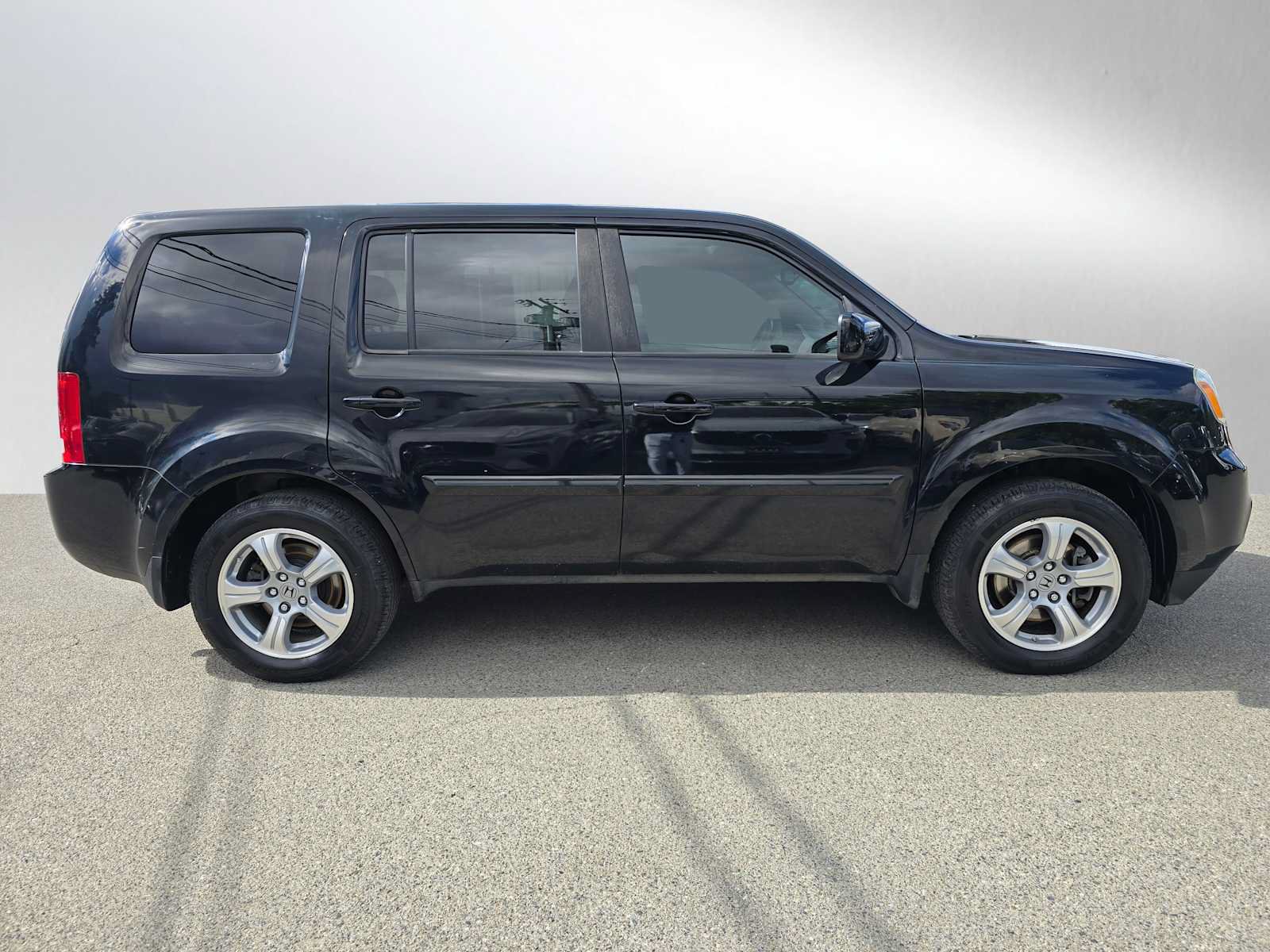 Used 2015 Honda Pilot EX-L image 2