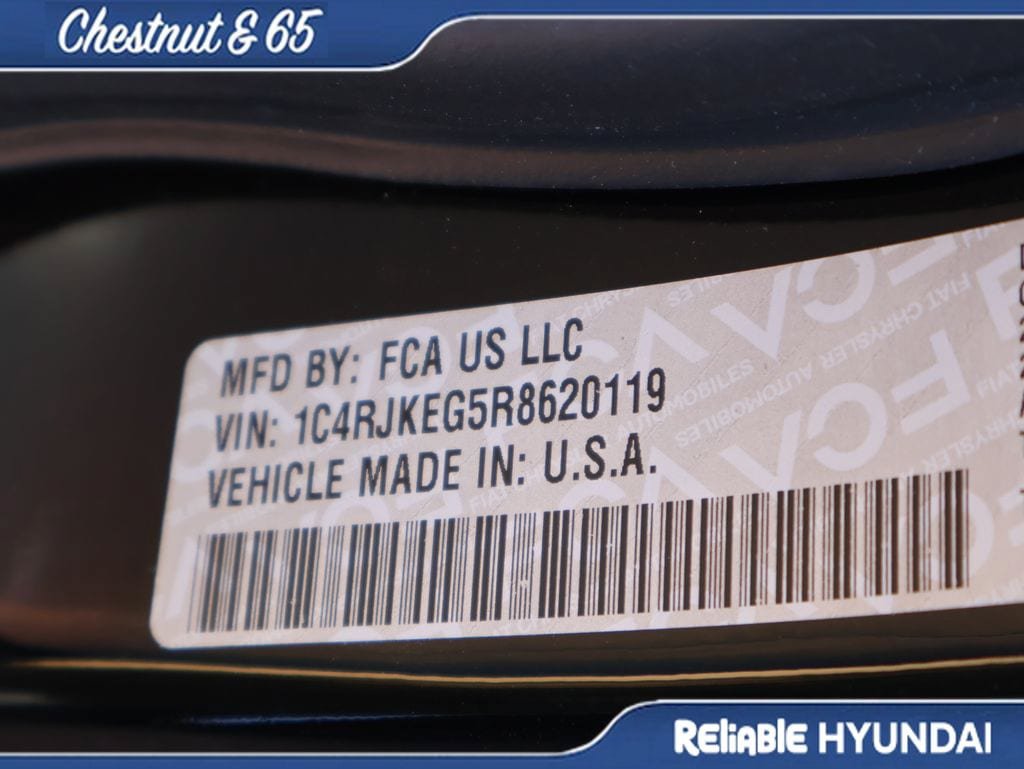 Used 2024 Jeep Grand Cherokee L Summit AWD/4WD image 44