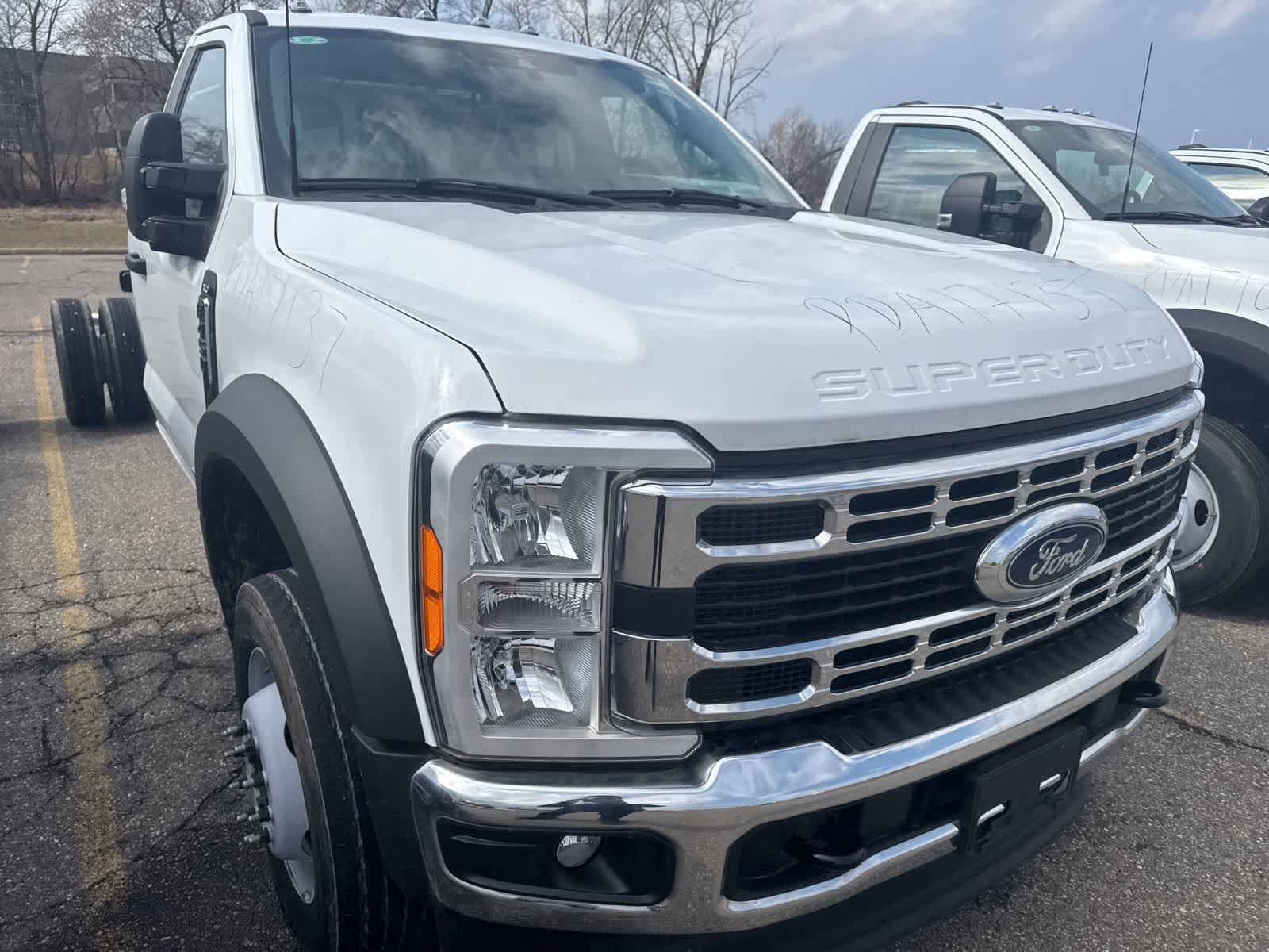 New 2023 Ford F450 XLT w/ XLT Value Package image 16