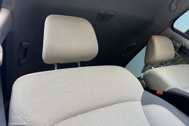 Used 2017 Subaru Crosstrek 2.0i Premium image 18