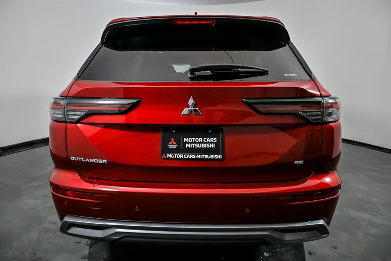 New 2026 Mitsubishi Outlander SE AWD/4WD image 8