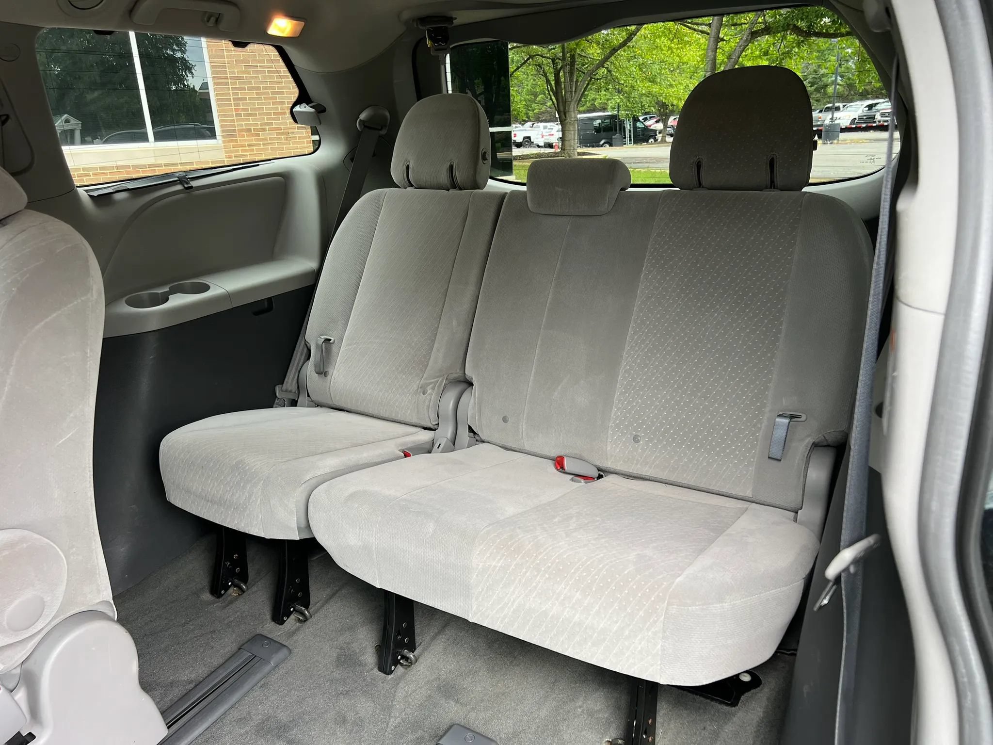 Used 2017 Toyota Sienna LE w/ Protection Package AWD/4WD image 20