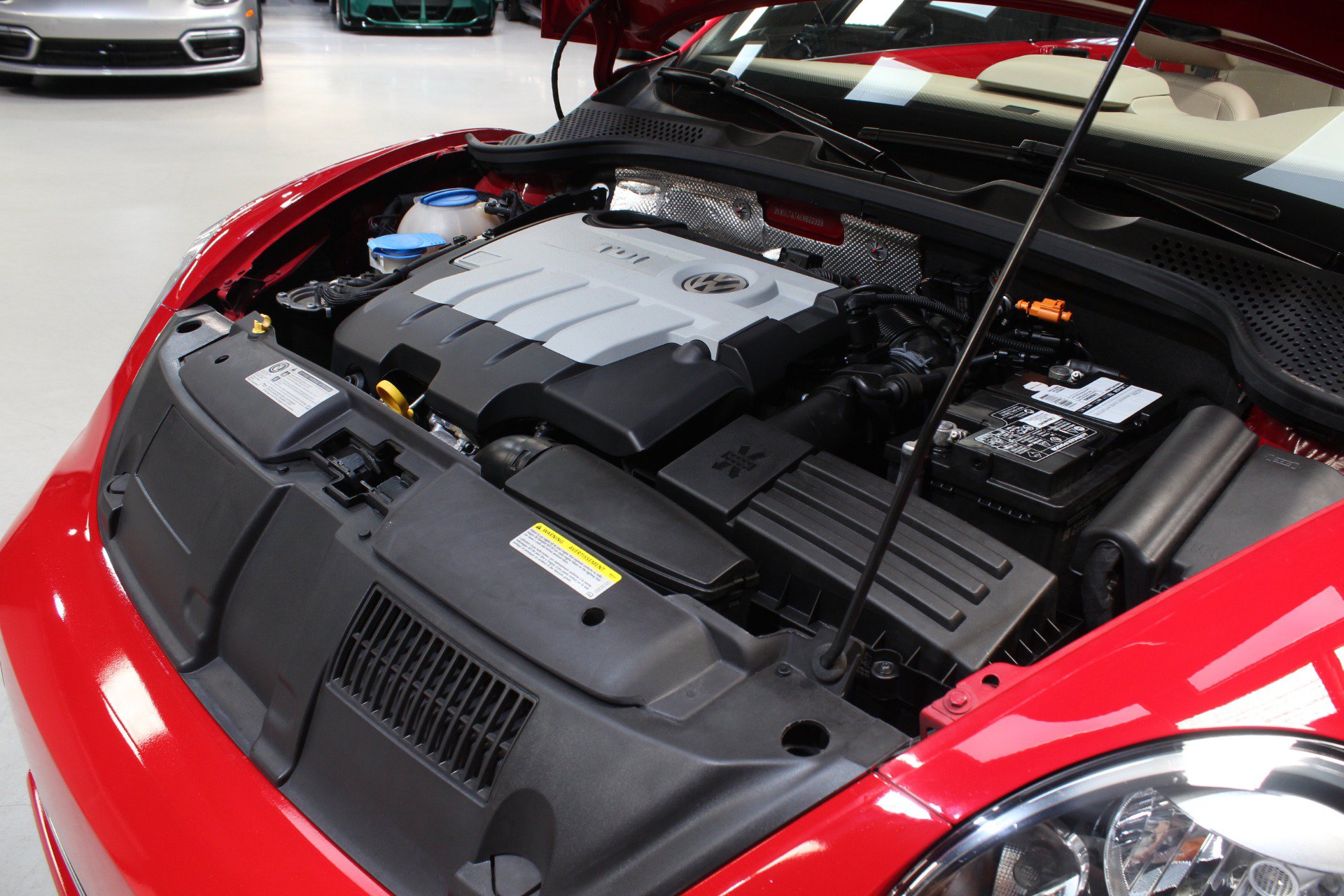 Used 2014 Volkswagen Beetle TDI FWD image 30